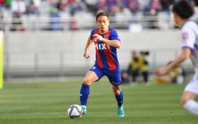 本田圭佑谈长友佑都：非常尊敬他 放眼世界5次参加世界杯凤毛麟角