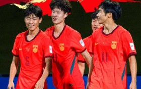 中国U-17男足2比0取胜澳大利亚U-17男足，晋级本届亚洲杯决赛