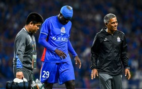 记者：申花继续以残阵出征客场，面对西海岸拿分就是胜利