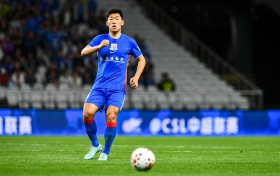 申花5月3平4负！东体：找亮点的话，那就是本土球员撑起一片天