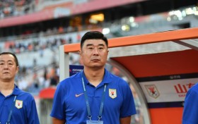 媒体人：韩鹏知道中超外教经纪人给泰山找教练后，影响执教信心