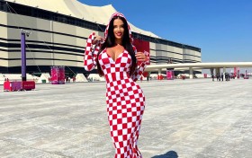 太阳报：上届世界杯走红女球迷转型DJ，预计今年世界杯将再次亮相