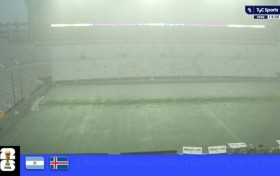 阿媒：赛前下暴雨但球场排水良好，阿根廷vs冰岛热身赛正常举行