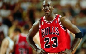 1997年的今天：乔丹“流感”之战砍38+7+5 率队拿下总决赛天王山