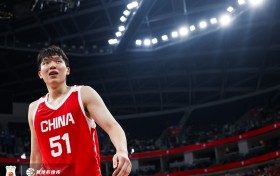 拓记：杨瀚森预计参加今年夏季联赛 将在世预赛之后和开拓者会合