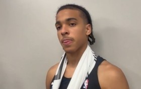 小迈克尔·布朗：NBA的球场比大学联赛更大 队友让我的转变很轻松