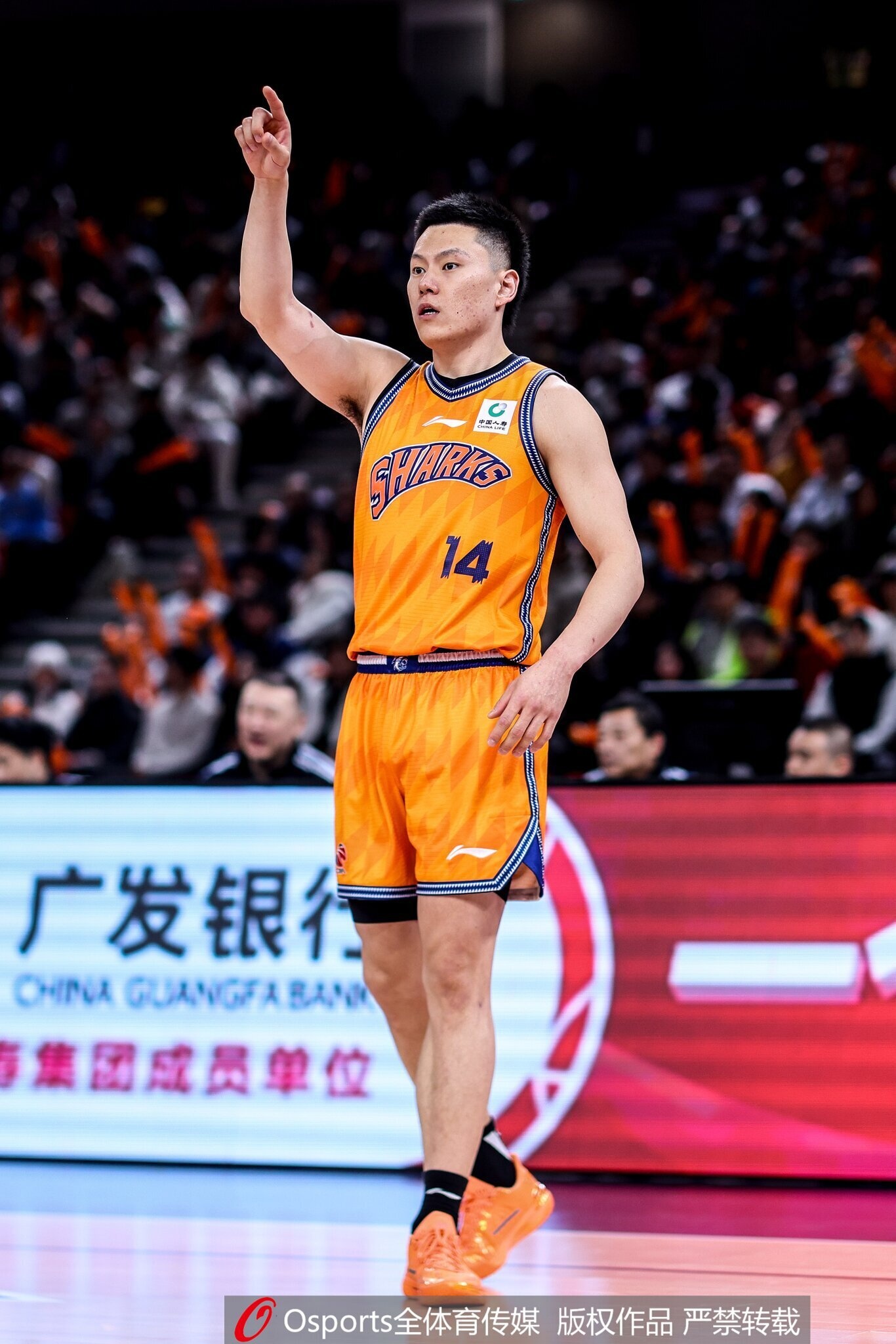 不理想！李弘权三分9中3拿16分 李添荣6中0颗粒无收插图