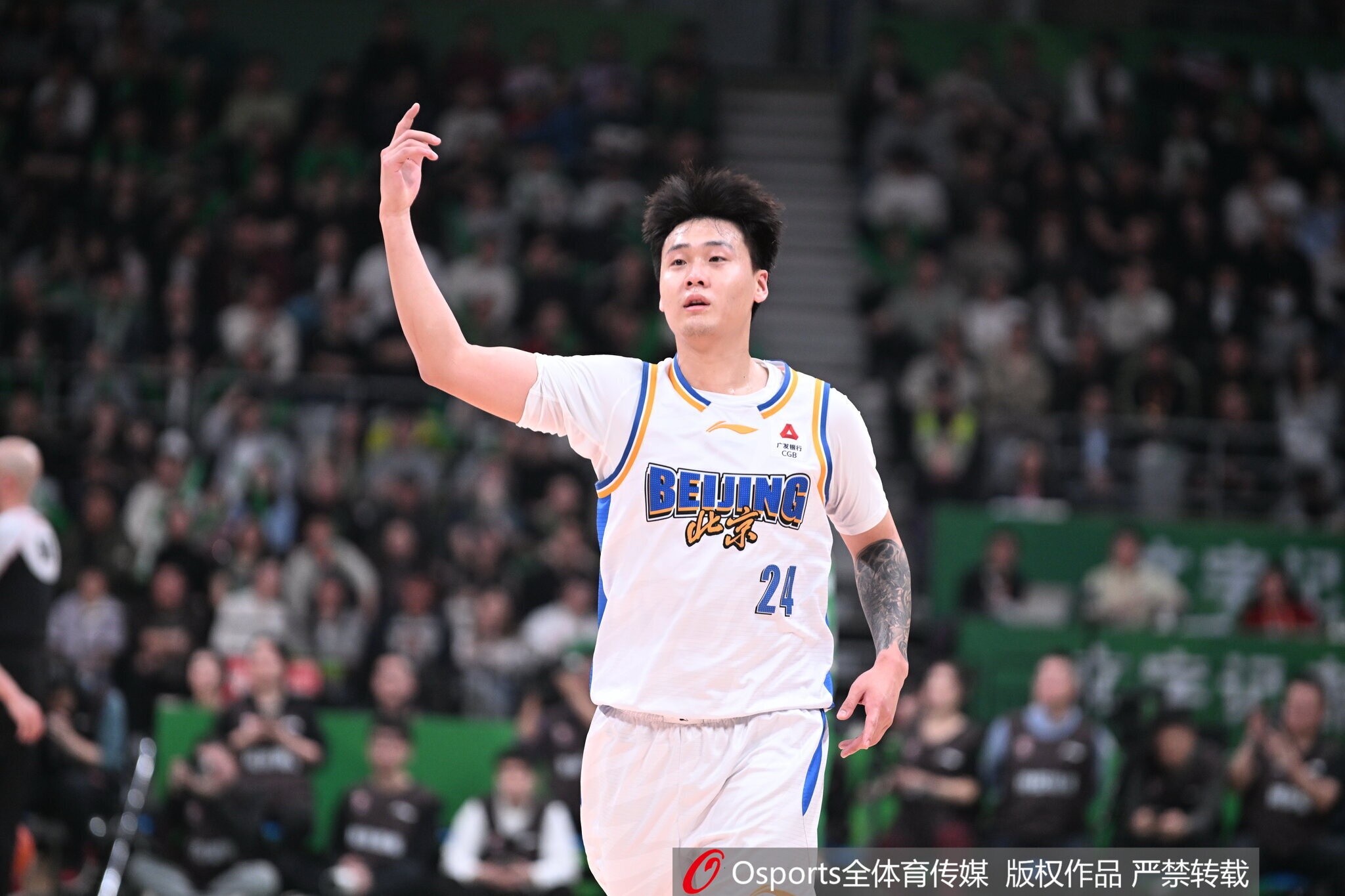 记者:如果赵睿&曾凡博状态继续回升 抢回主场优势的北京会更难缠插图 记者:如果赵睿&曾凡博状态继续回升 抢回主场优势的北京会更难缠插图