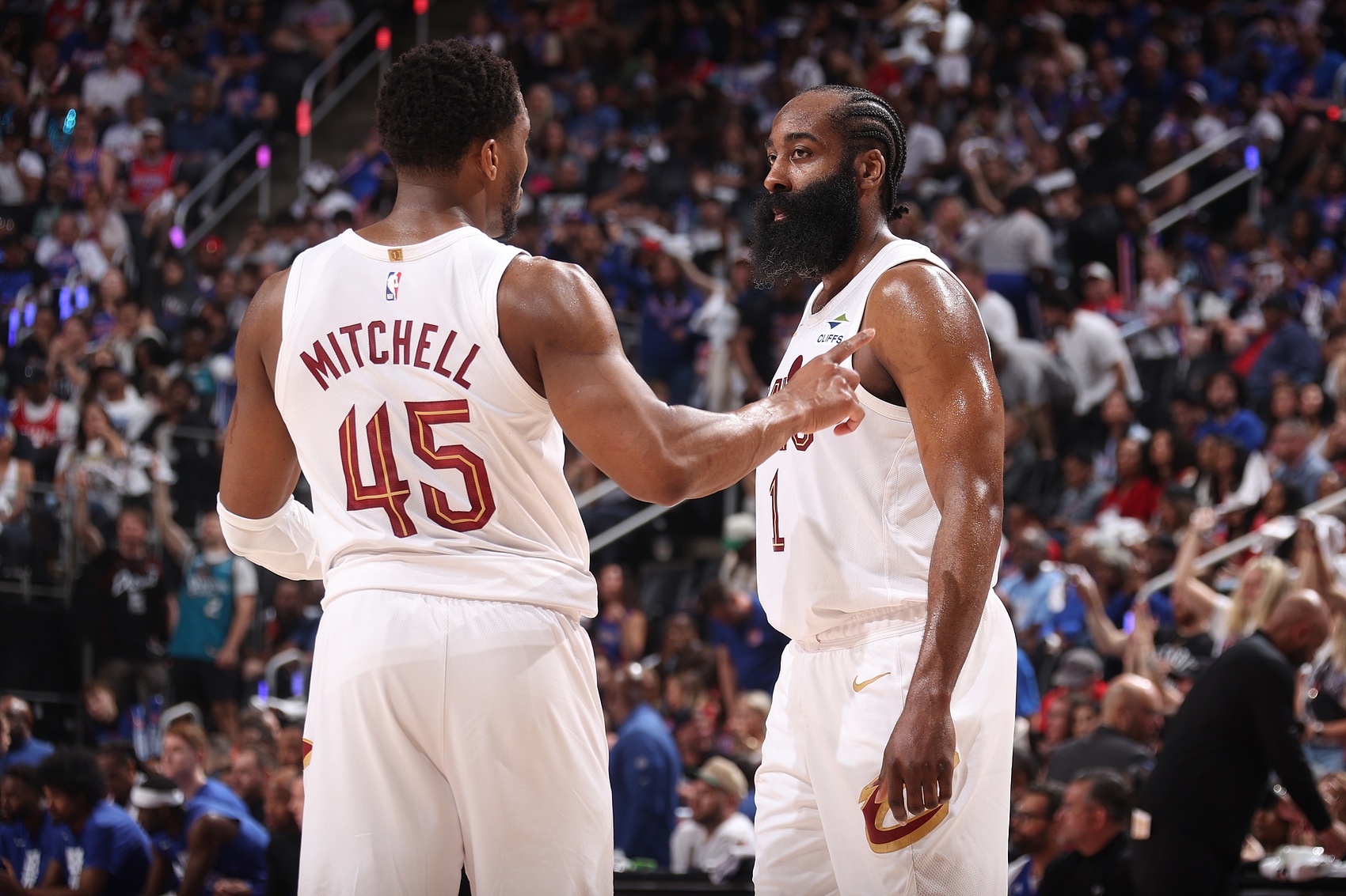 NBA历史只有两支队能在一次季后赛中两度0-2翻盘:21年的雄鹿快船插图 NBA历史只有两支队能在一次季后赛中两度0-2翻盘:21年的雄鹿快船插图
