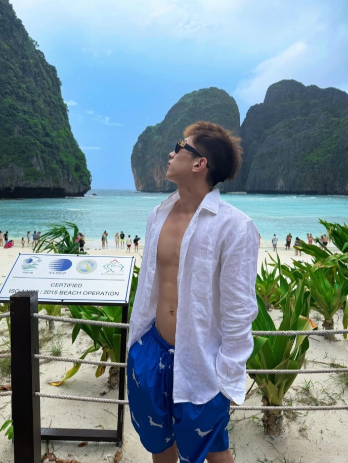 杨溢晒与女友的合照:享受生活之乐 不惧时光短暂🏝️🐚插图9 undefined