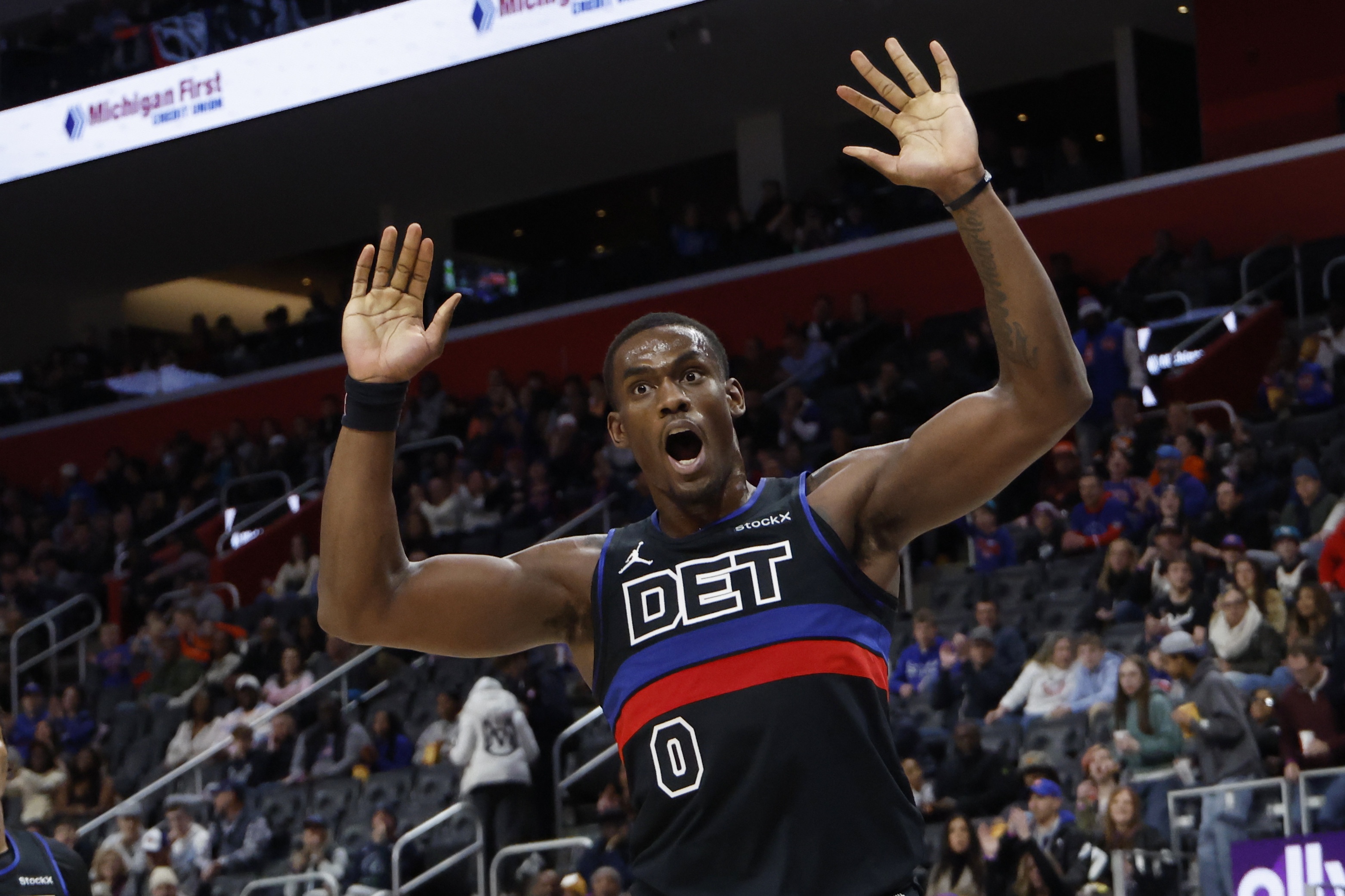 期望年薪差距超2000万+！名记：活塞与杜伦的续约谈判已剑拔弩张插图